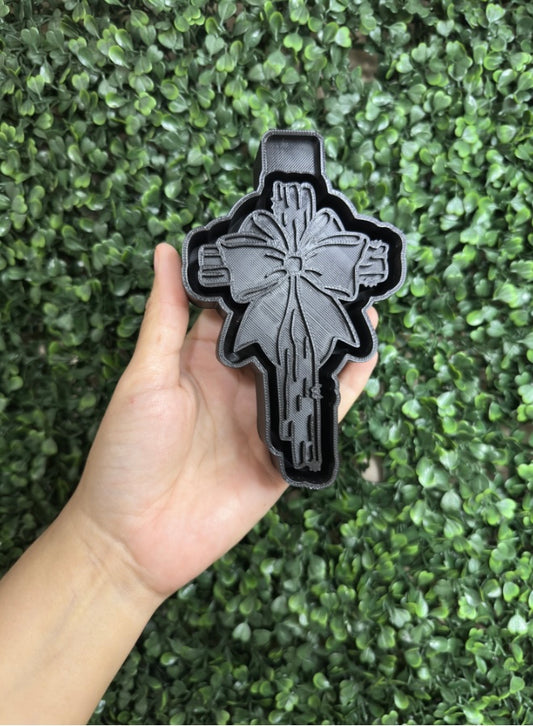 Cross w/ bow